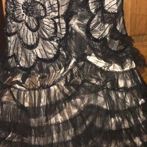 Jovani size 4 gown. Stunning